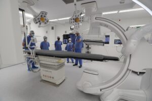 Archivo de un quirófano del Hospital Universitario de Navarra (HUN), en Pamplona. EFE/Villar López