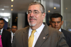 Foto de archivo del presidente de Guatemala, Bernardo Árevalo. EFE/ Alex Cruz