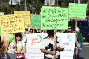 Imagen de archivo de una manifestación convocada por la Asociación de Salud Mental 'El Timón', en Madrid. EFE/Víctor Lerena.