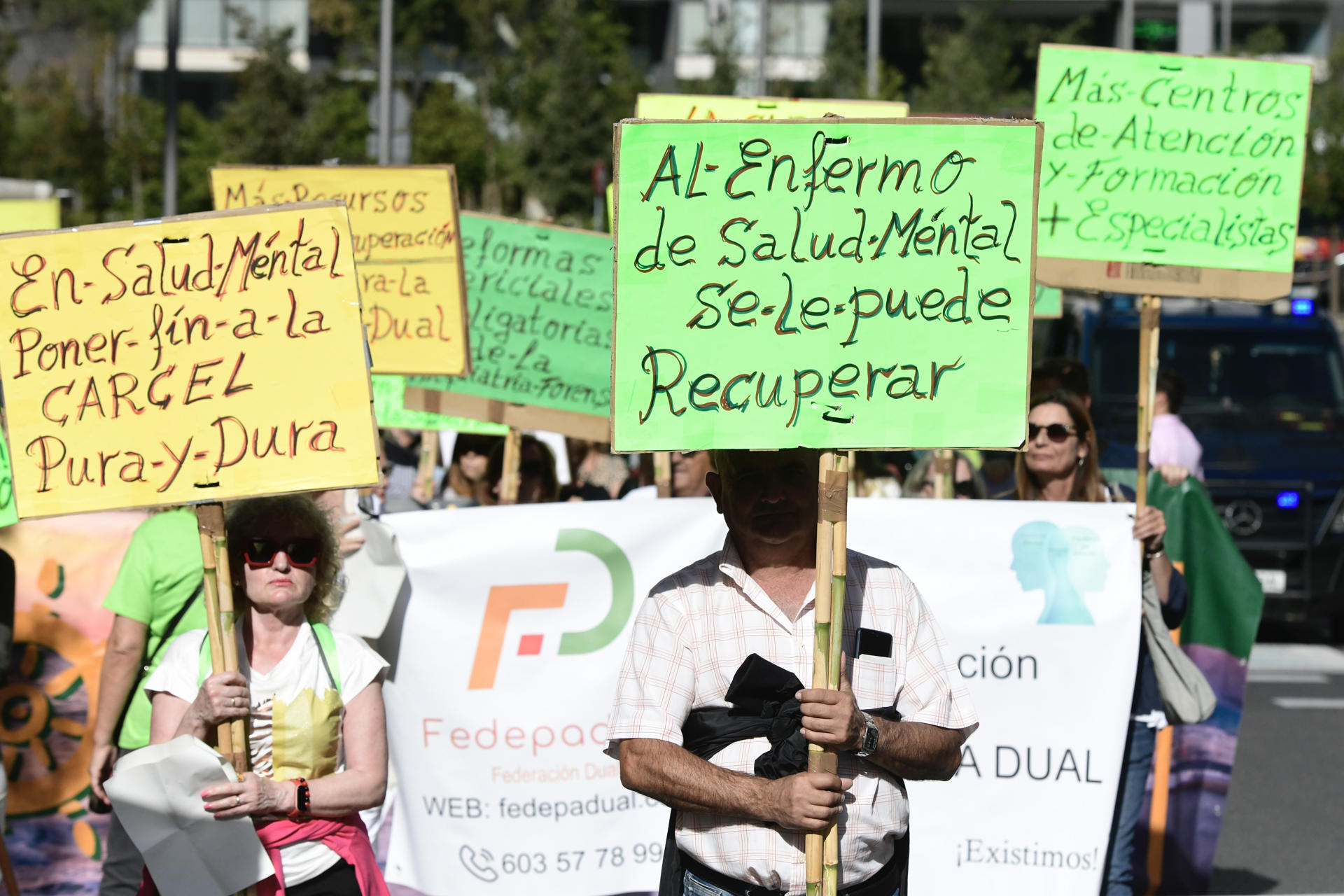 Imagen de archivo de una manifestación convocada por la Asociación de Salud Mental 'El Timón', en Madrid. EFE/Víctor Lerena.
