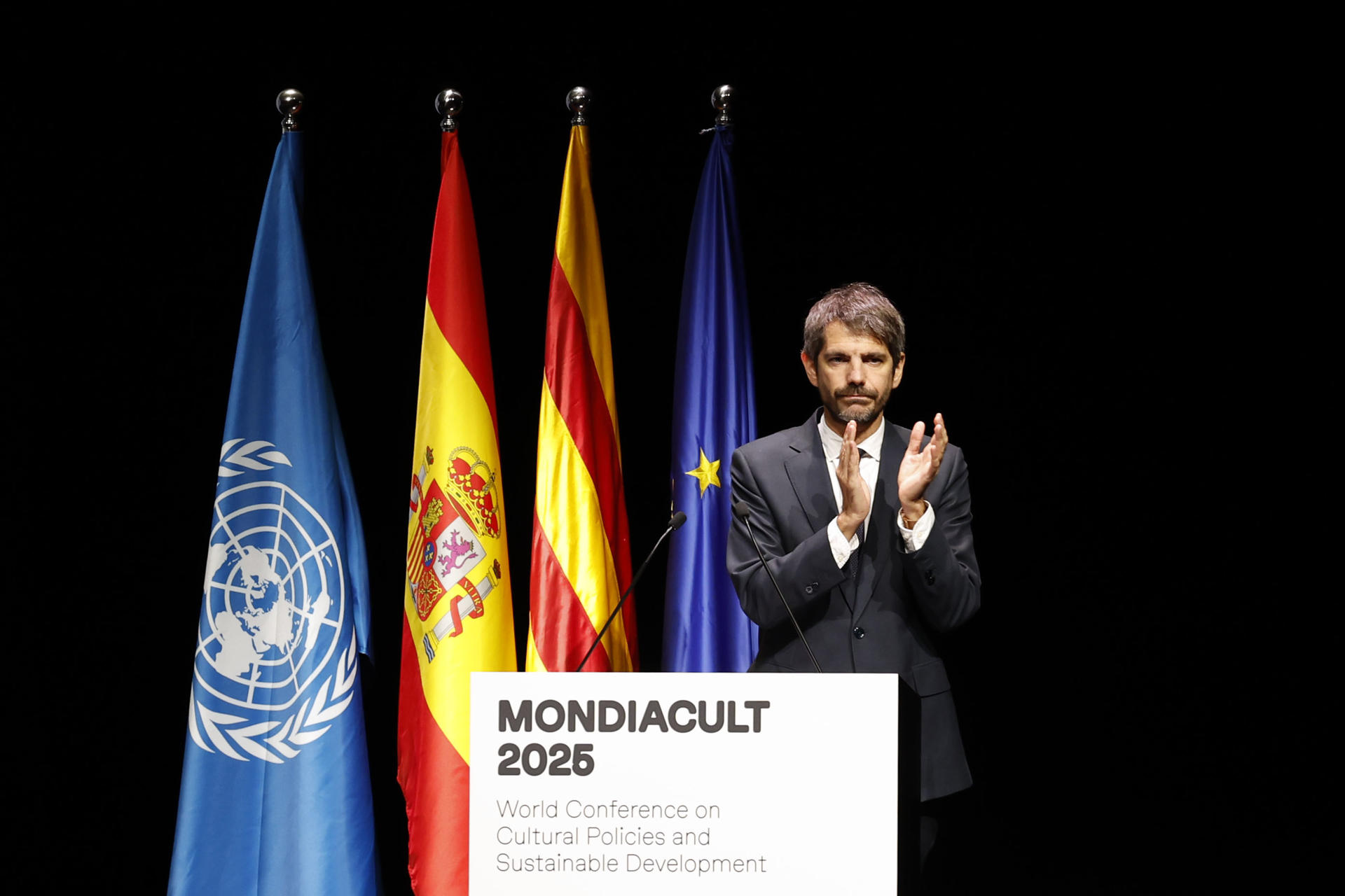 El ministro de Cultura de España, Ernest Urtasun, durante la inauguración de Mondiacult 2025. EFE/Toni Albir