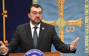El presidente del Principado, Adrián Barbón en una imagen de archivo. EFE/ Paco Paredes