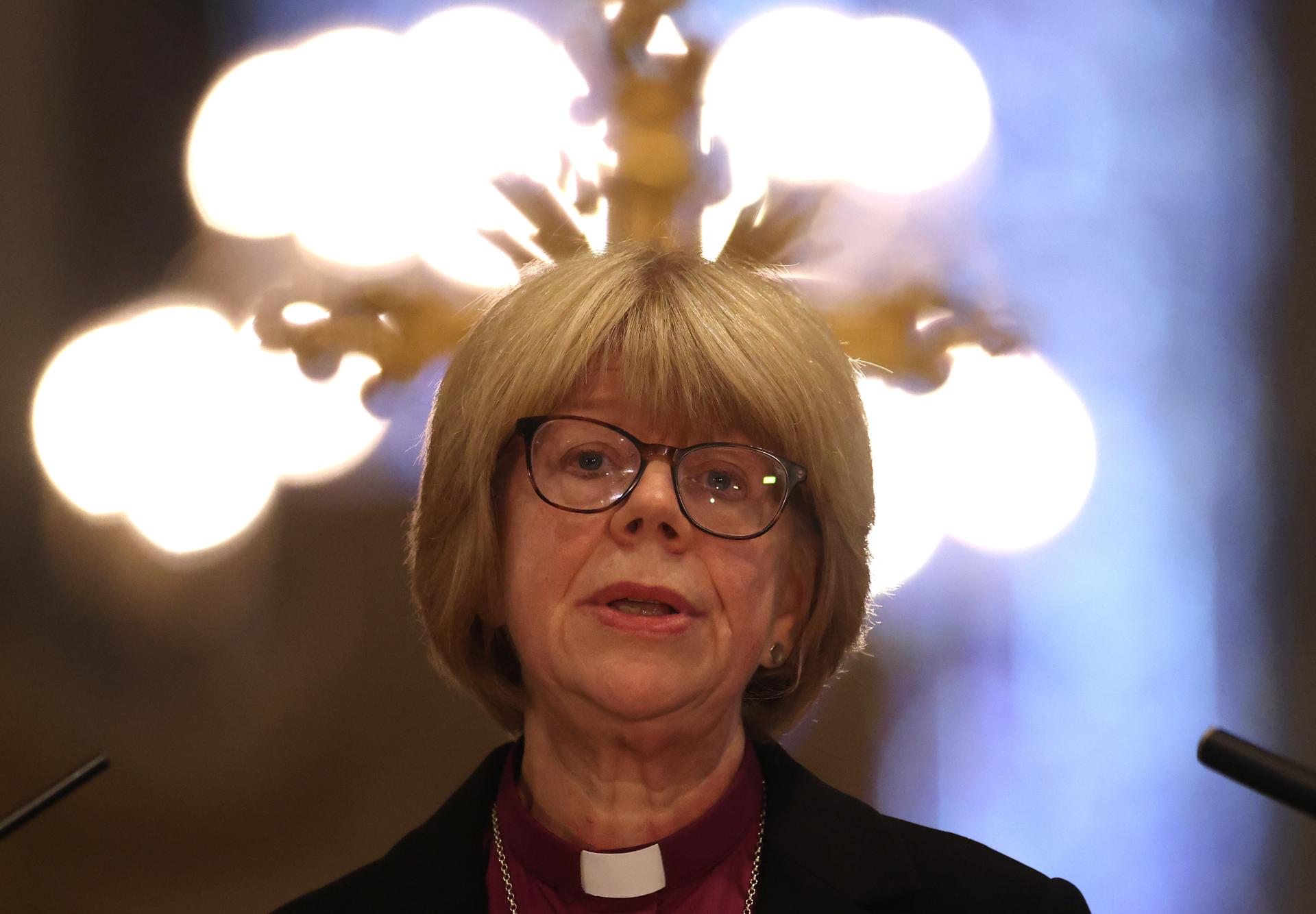 La obispa Sarah Mullally durante su discurso después de ser nombrada arzobispo de Canterbury. EFE/EPA/NEIL HALL
