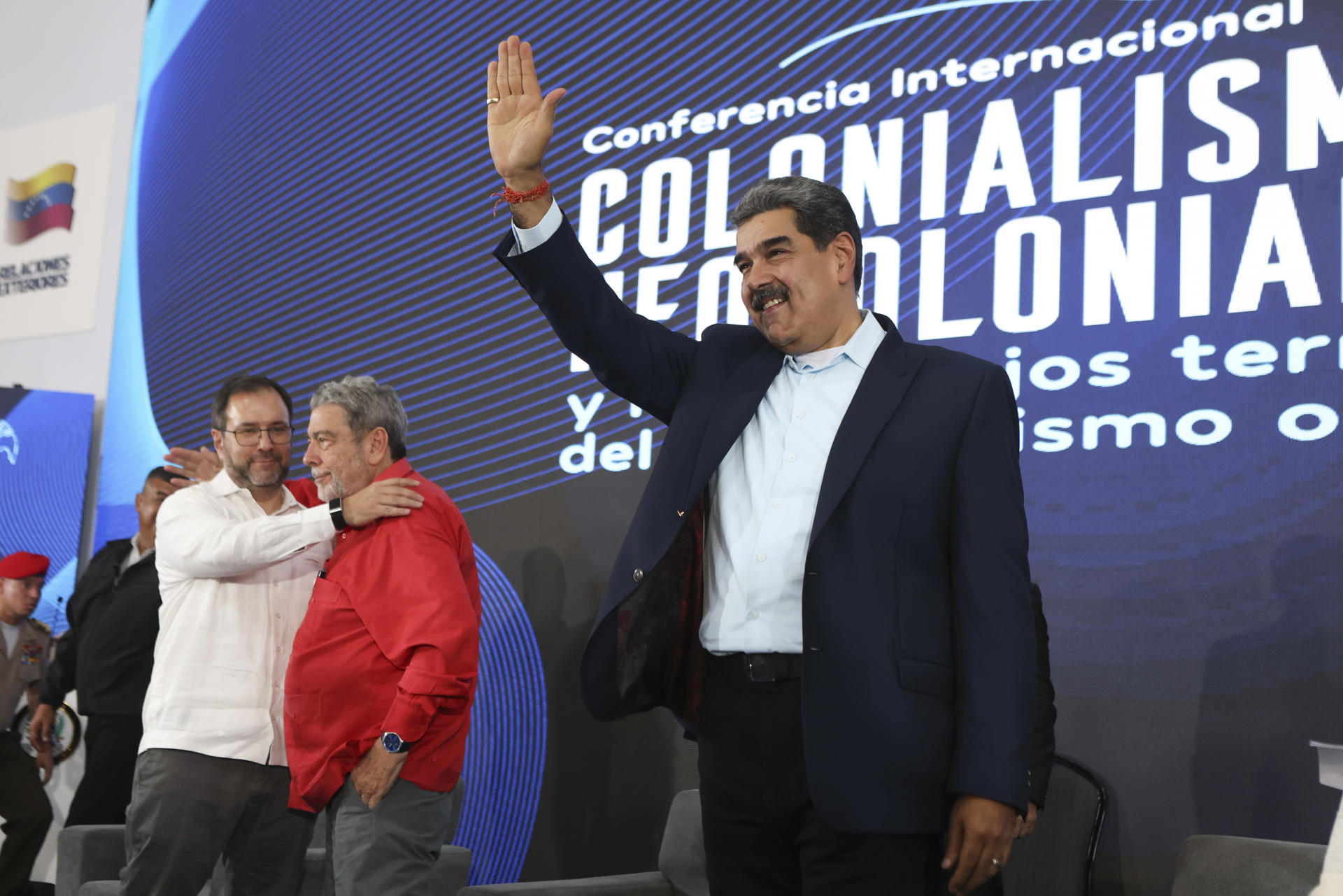 Fotografía cedida por Palacio de Miraflores del presidente de Venezuela, Nicolás Maduro, hablando este viernes en Caracas (Venezuela). EFE/ Palacio de Miraflores